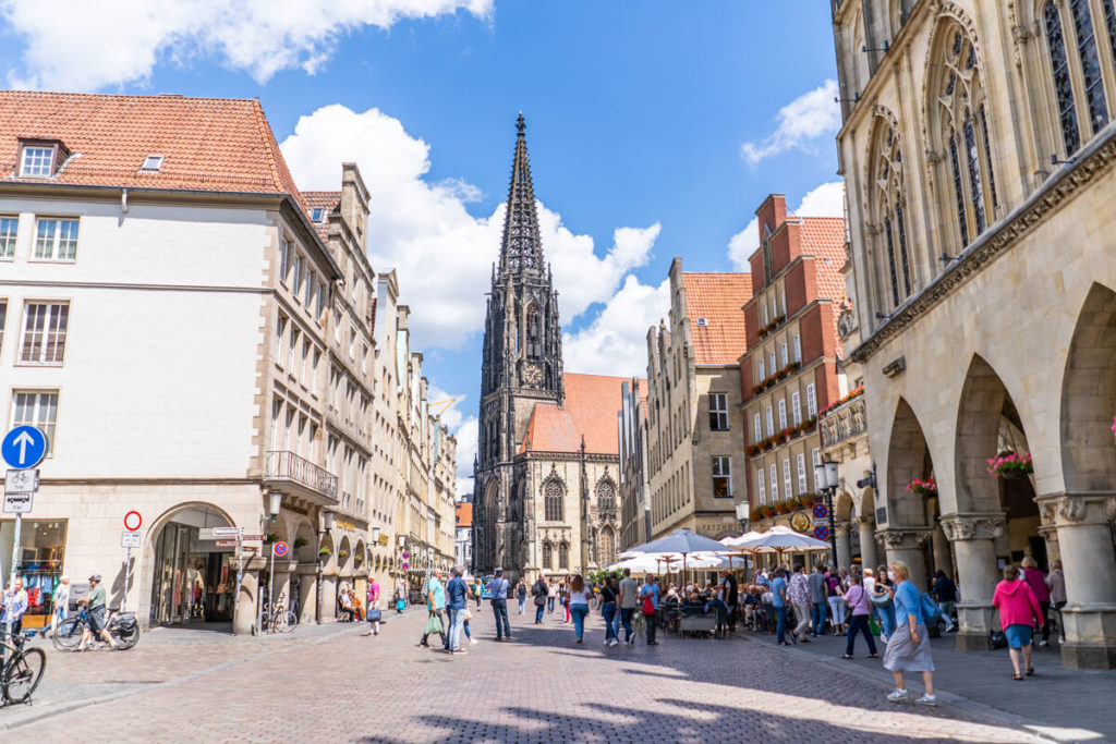 Muenster-Sehenswuerdigkeiten-Prinzipalmarkt-1