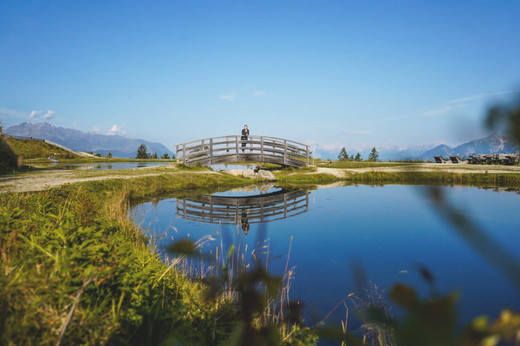 Muttereralm-Panoramasee-Speichersee-Bruecke-Tirol-Oesterreich