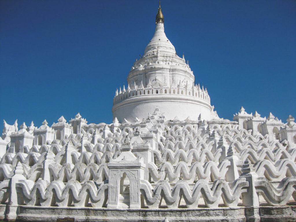 Myanmar-Rundreise-Mandalay-Myanmar-Rundreise-Mandalay-weisse-Pagoden-Mingun