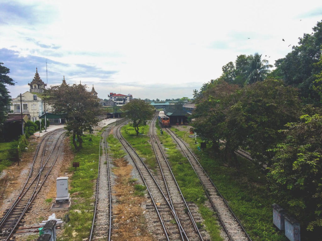 Myanmar-Rundreise-Yangon-Circle-Train