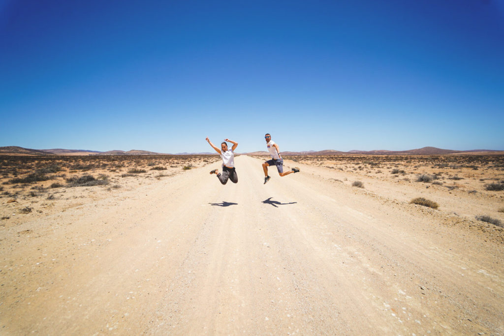 Namaqua-National-Park-Schotterpisten-Jump