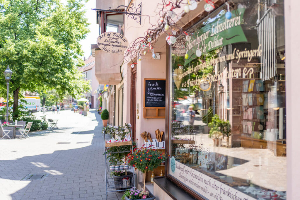 Elisenlebkuchen flea market