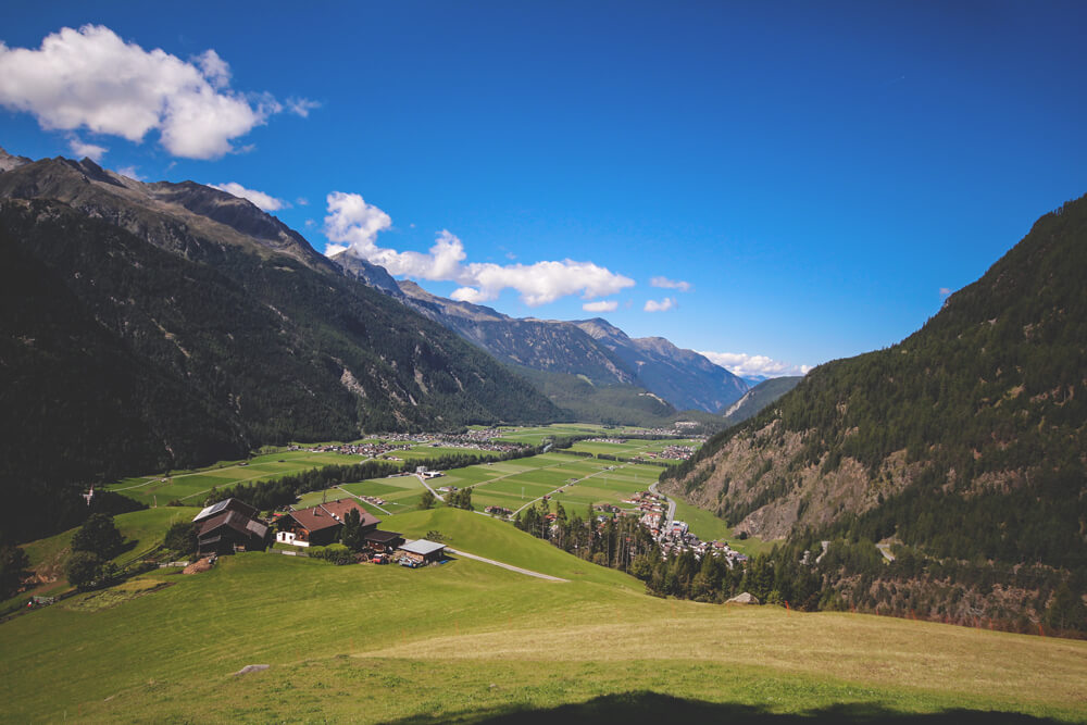 Oetztal-Oesterreich-Berge-Tirol-Wandern-Pension