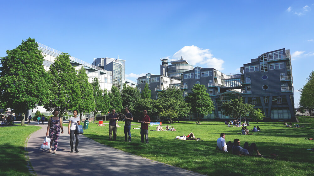 Park-Hamburg-Am-Michel-Erholung-Pause