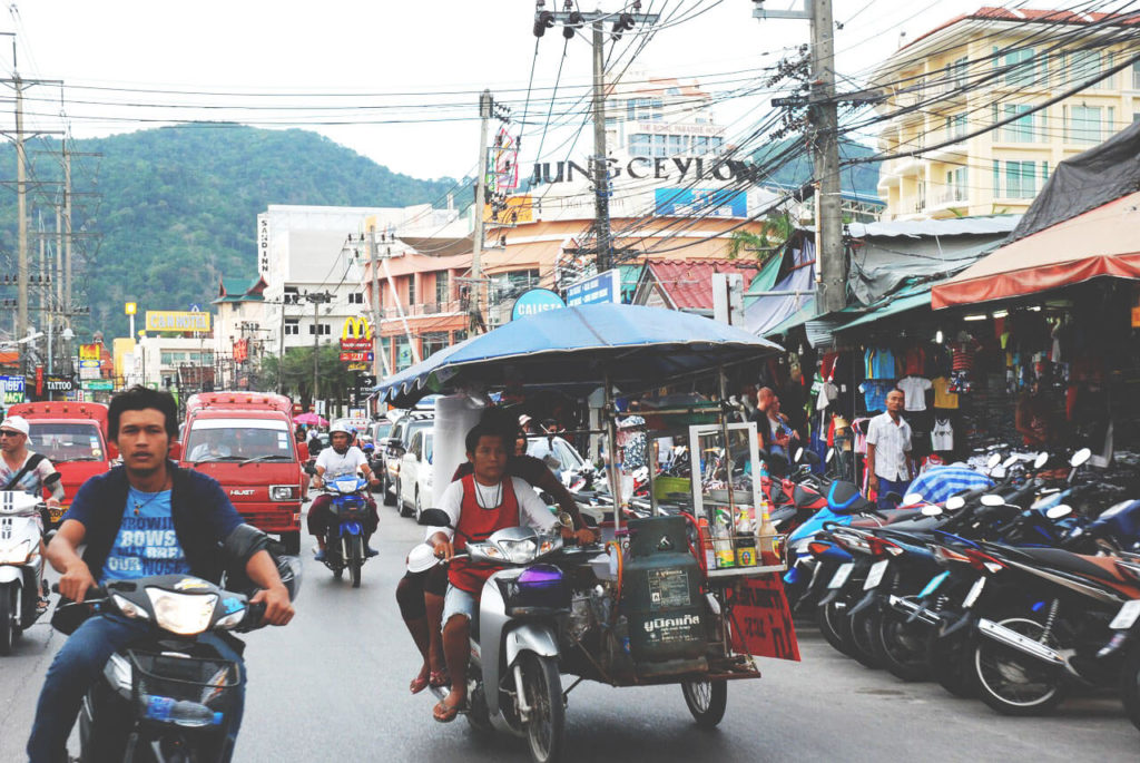 Phuket-Tipps-Sehenswuerdigkeiten-Patong-Party