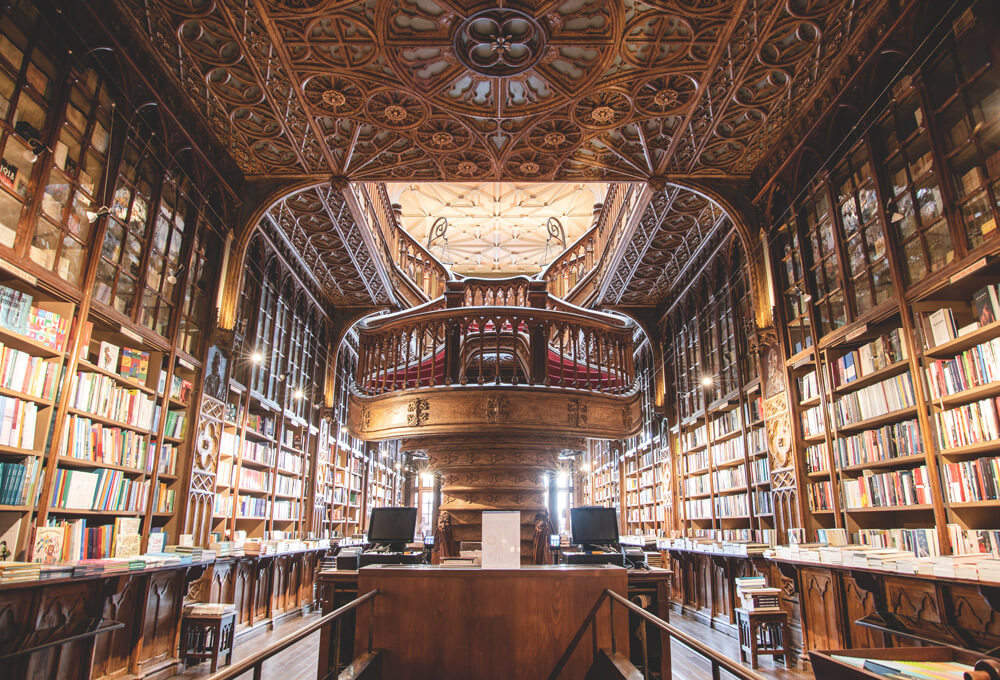 Книжковий магазин Lello Porto