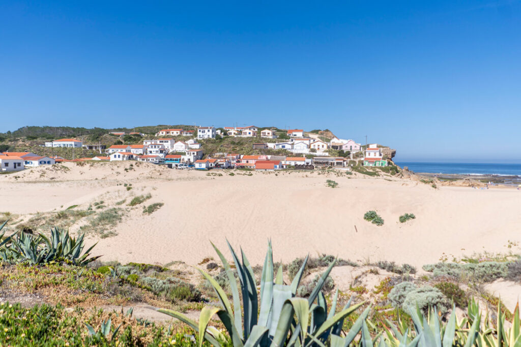 Praia de Monte Clérigo