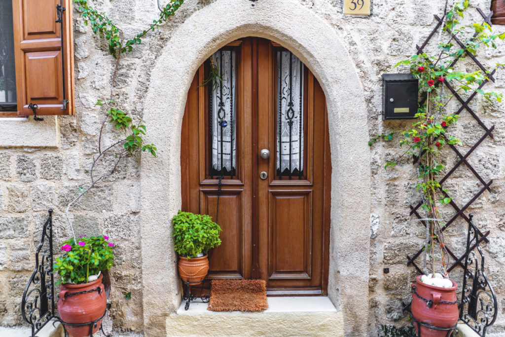 Rhodos-Sehenswuerdigkeiten-Rhodos-Stadt-Altstadt-Gassen