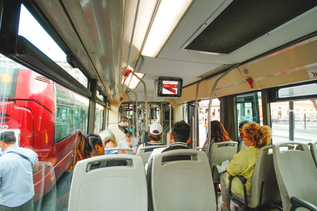 Rom-Transport-Busfahren-Busse-Verkehr