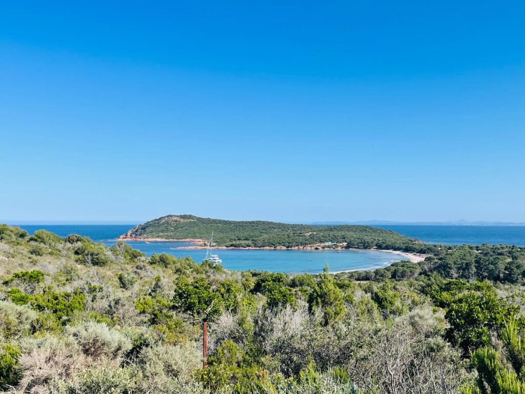 Rondinara Bay