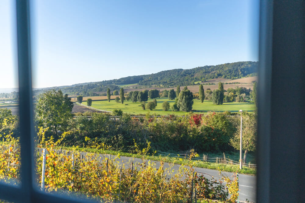 Saale-Unstrut-Ferienwohnung-Ehrau12-Schlafzimmer-Aussicht