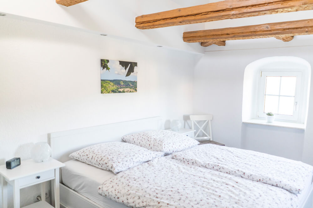 Saale-Unstrut-Ferienwohnung-Ehrau12-Schlafzimmer
