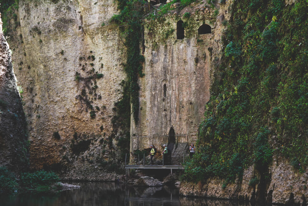 Schlucht-El-Tajo-Ronda-Spanien-Andalusien