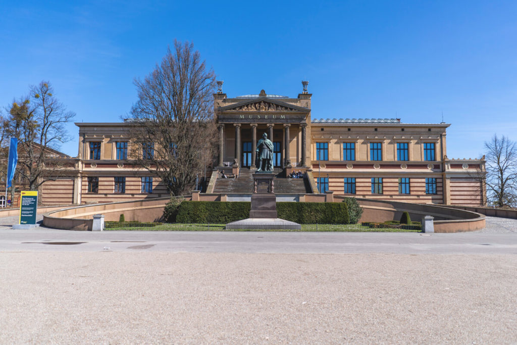 Schwerin-Sehenswuerdigkeiten-Staatliches-Museum