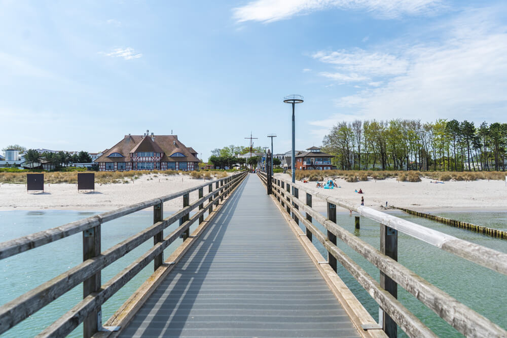 Seebruecke-Zingst-Kurhaus