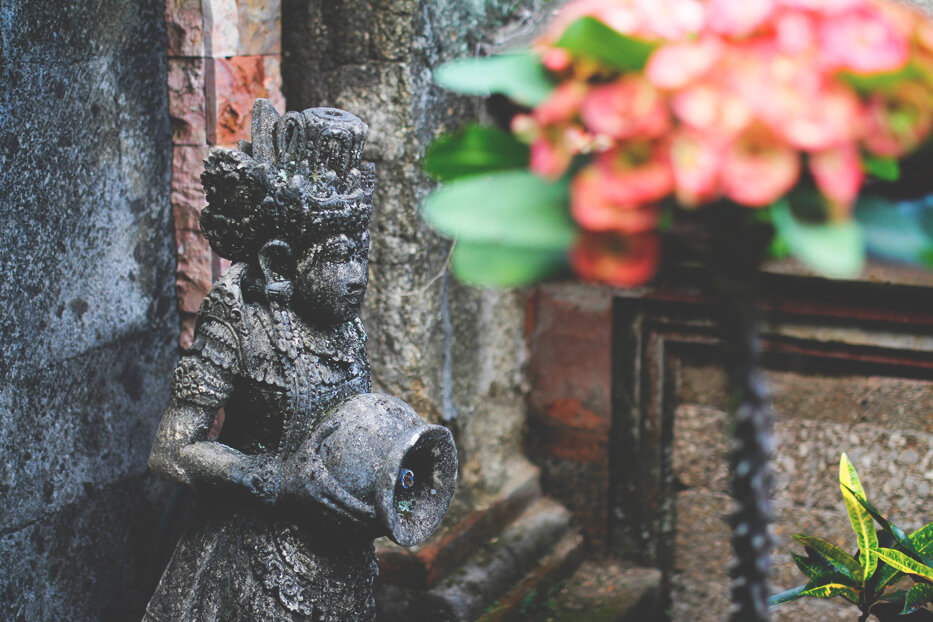 Shopping-Ubud-Bali-Indonesien-Keramik-Figuren
