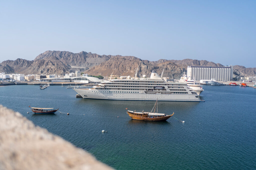 Yacht Sultan Oman