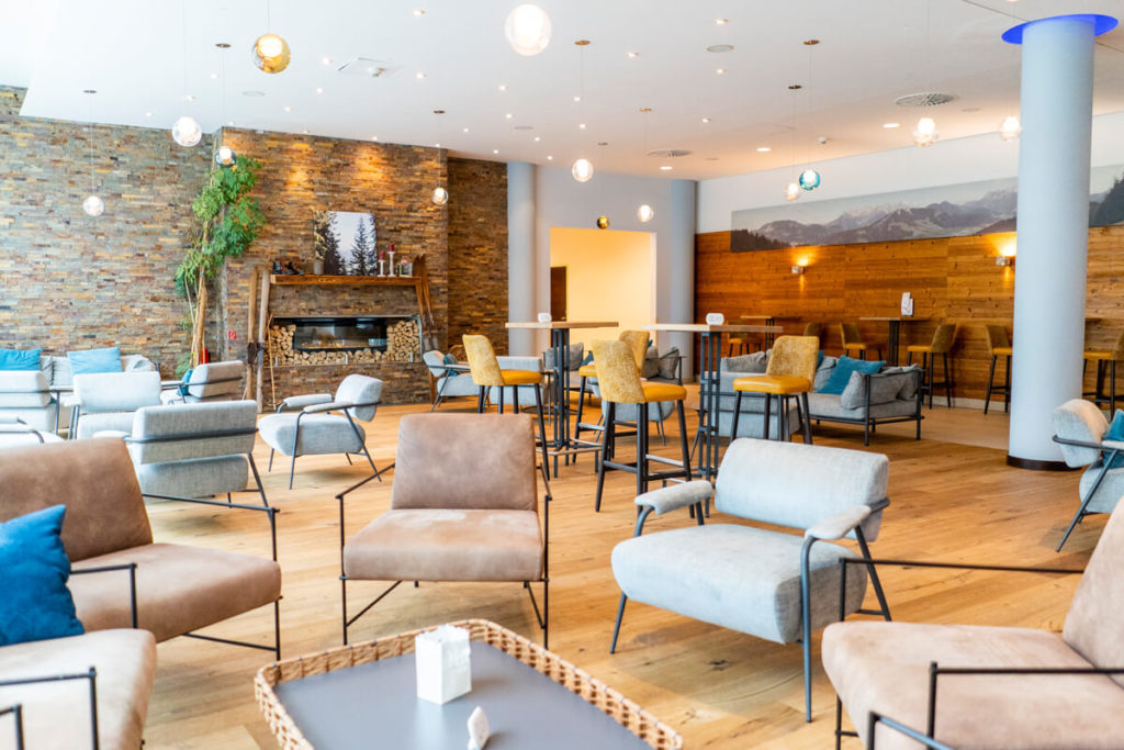 TUI-BLUE-Fieberbrunn-Lobby