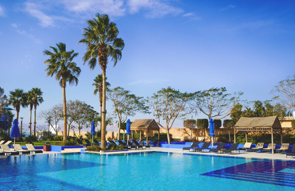 Totes-Meer-Jordanien-Ramada-Resort-Pool