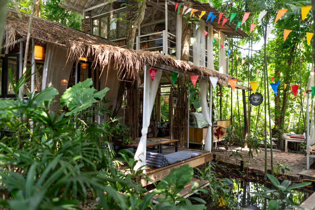 Tree House Cafe Ao Nang