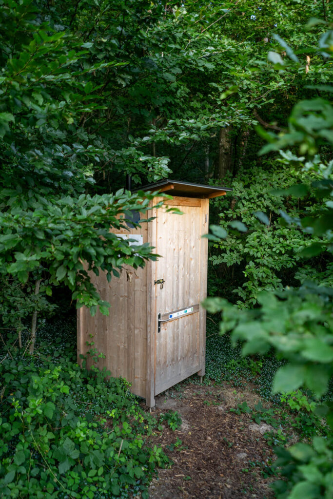 Trekkingcamp Keramik Mettlach toilet Saar-Hunsrück-Steig