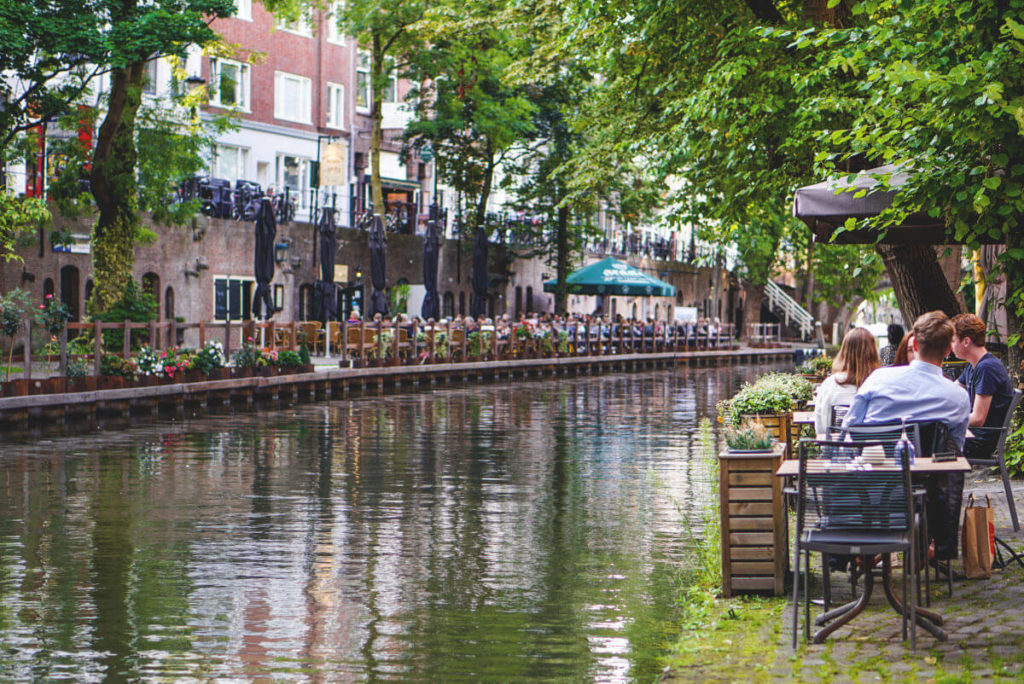 Utrecht-Highlights-Grachten-Wasser-Restaurant