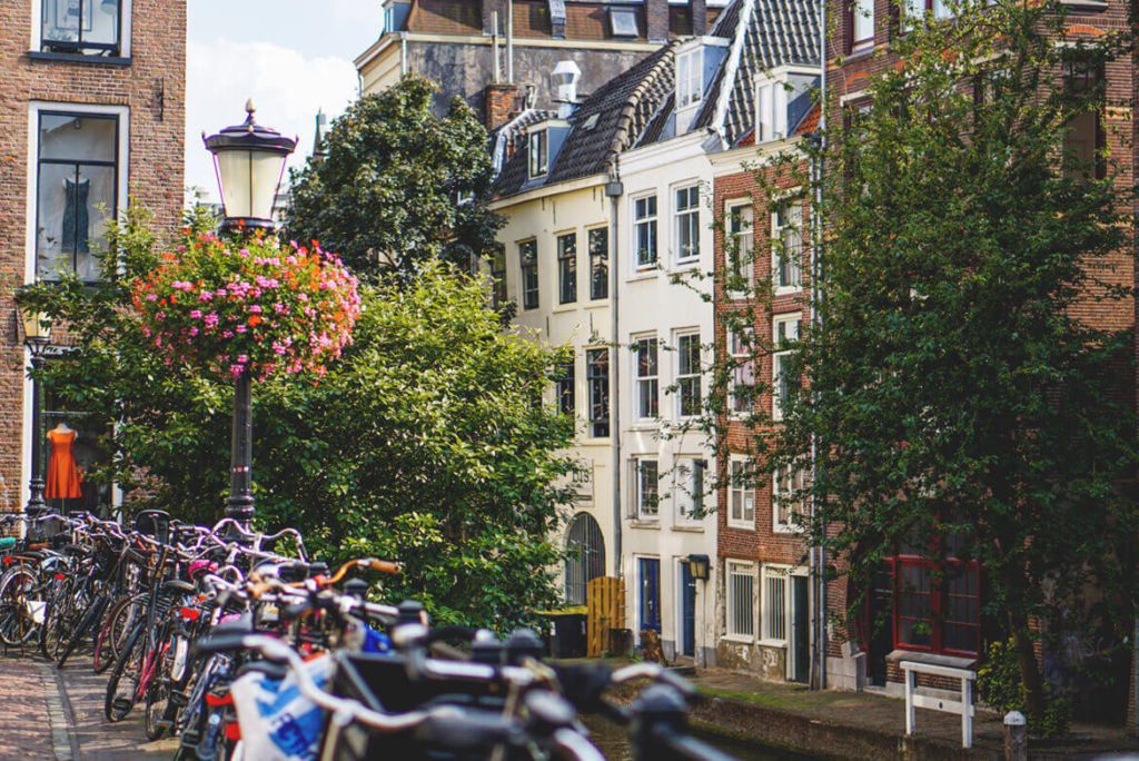 Utrecht-Highlights-Sehenswuerdigkeiten-Gassen-Grachten