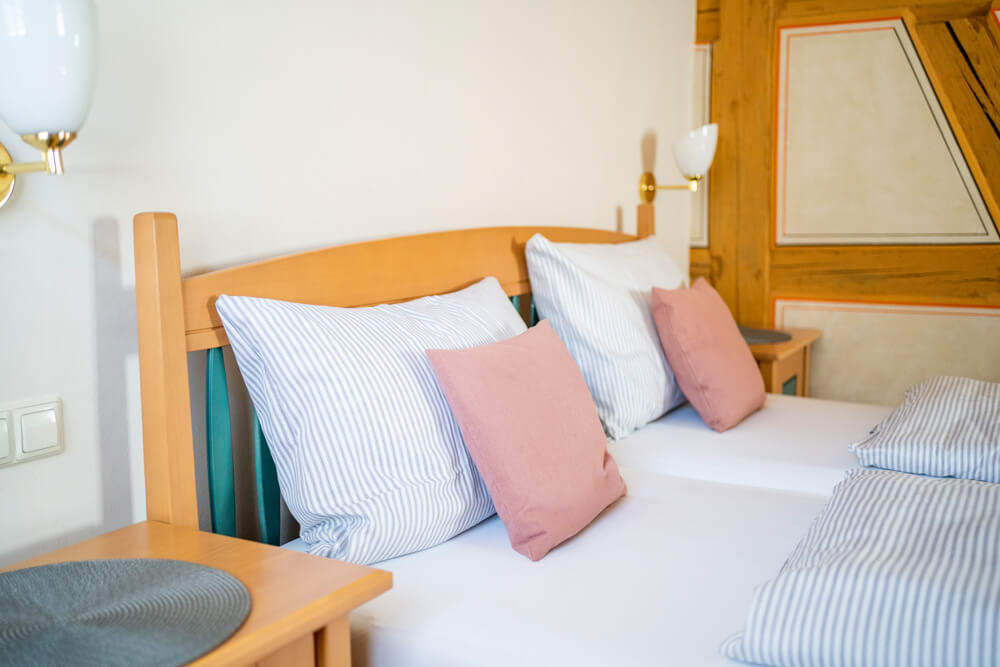 Vellberg-Hotel-Cafe-Fachwerk-Doppelzimmer_2