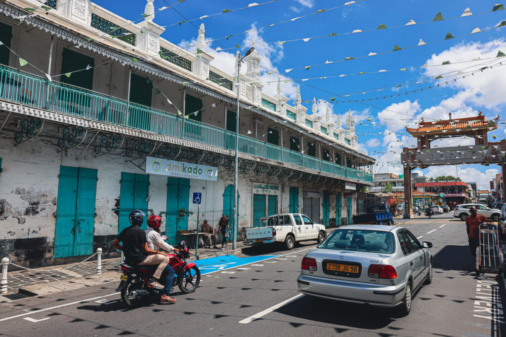Traffic rules in Mauritius