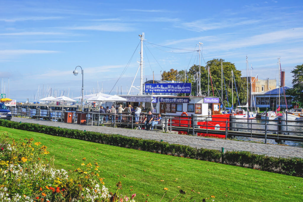 Warnemünde Sights Alter Strom
