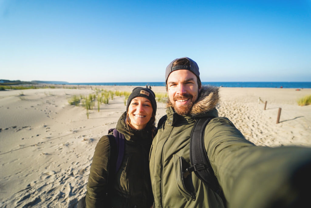 Warnemuende-Sehenswuerdigkeit-Strand-Herbst