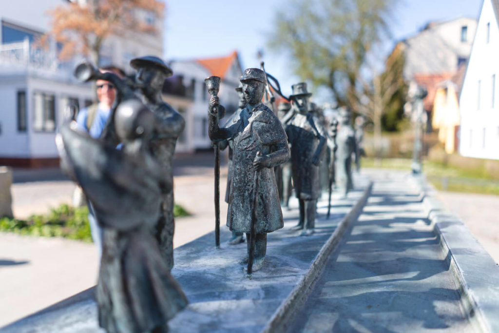Warnemuende-Sehenswuerdigkeiten-Warnminner-Uemgang