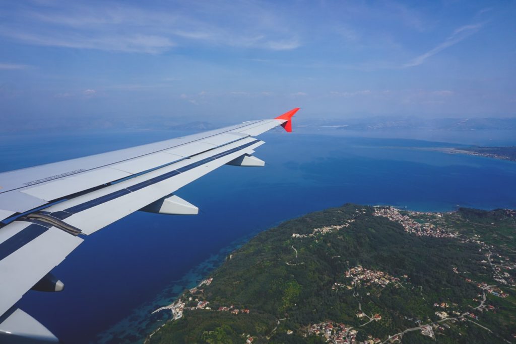 albanien-urlaub-anreise-flugzeug-korfu