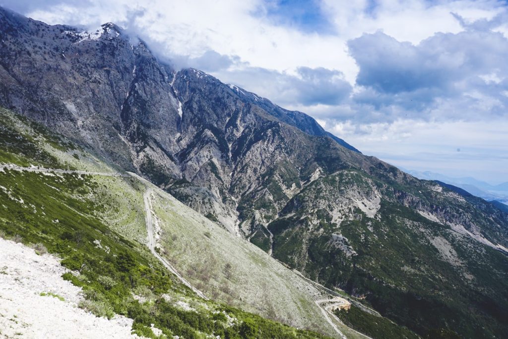 albanien-urlaub-llogara-pass-strasse-berge
