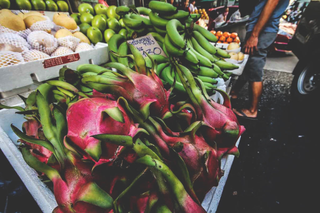 backpacking-in-thailand-essen-frucht-obst-markt