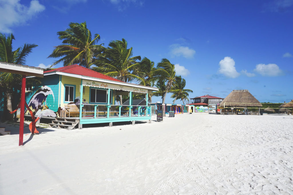 belize-rundreise-caye-caulker-strand