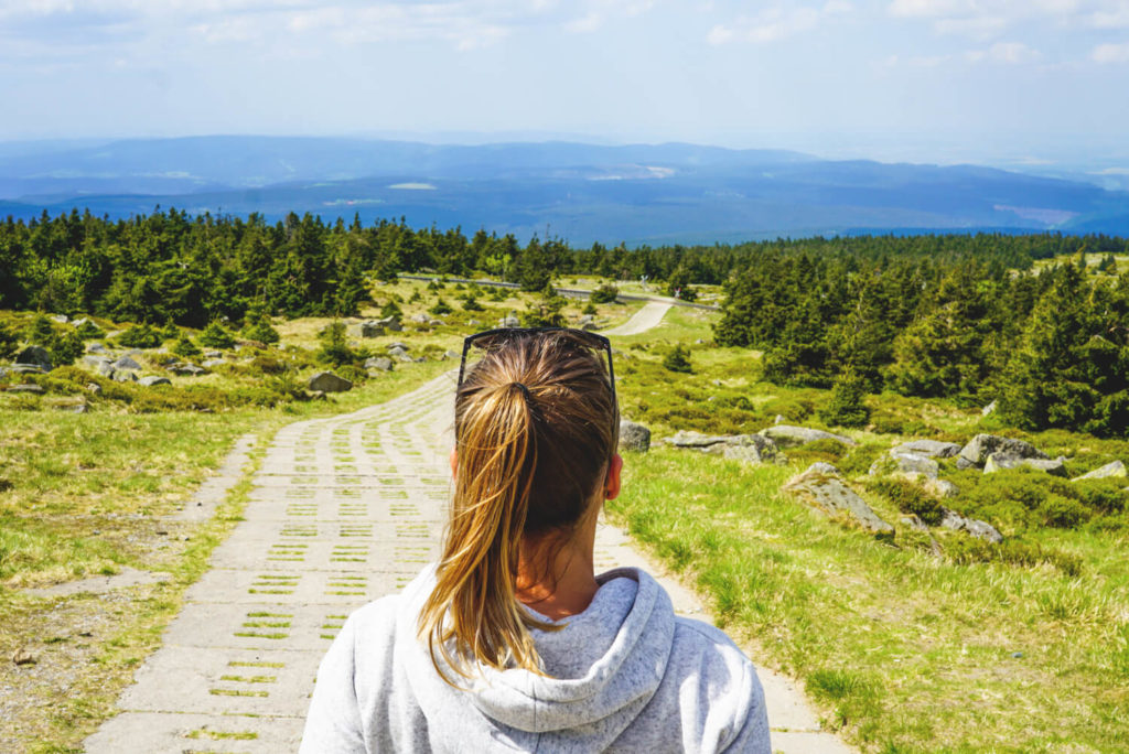 brockenwanderung-harz-gipfel-aussicht