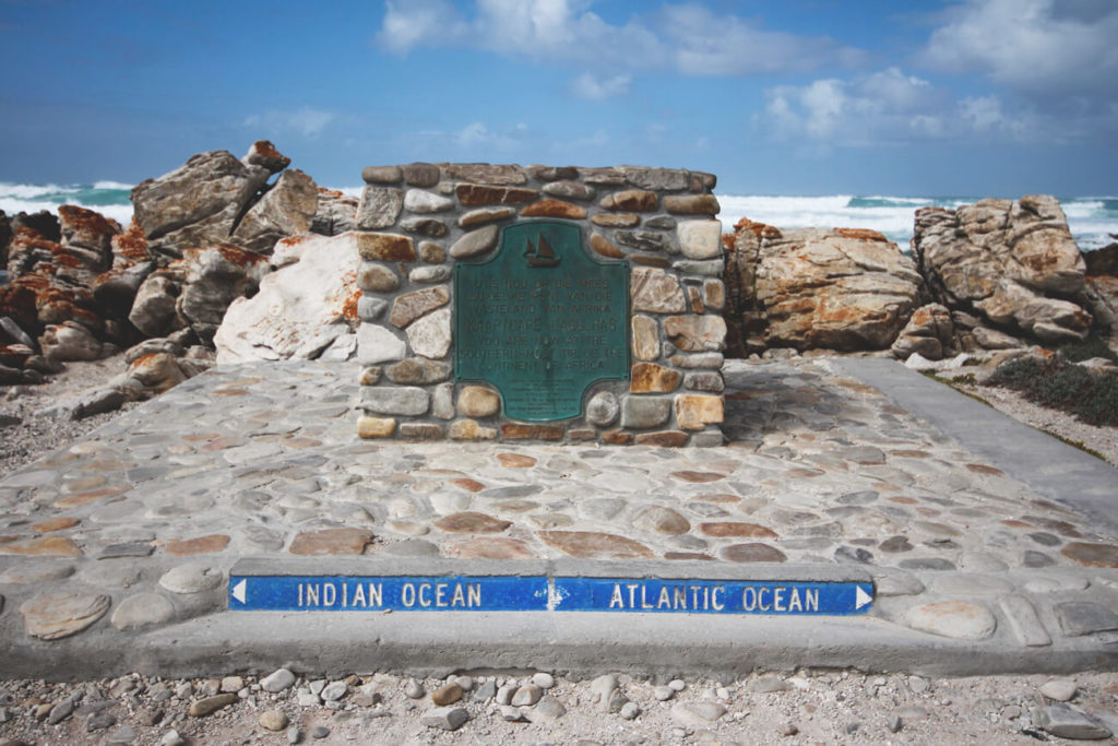 cape-agulhas-suedafrika.suedlichster-punkt-tafel
