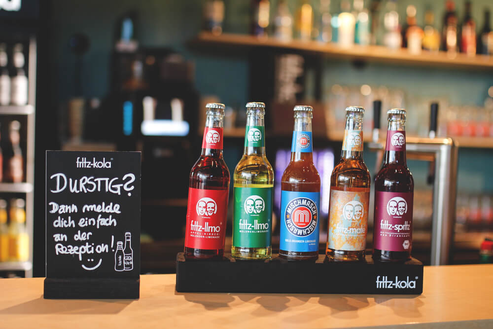 dock-inn-warnemuende-container-hostel-bar-drinks-1