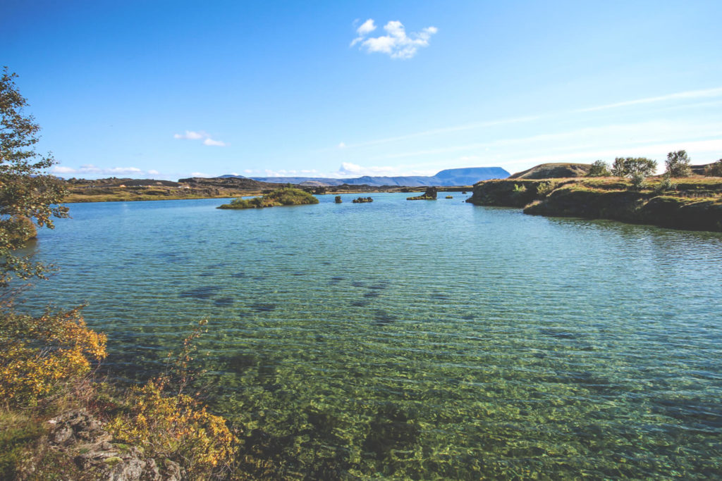 island-norden-highlights-rundreise-myvatn-hoefdi