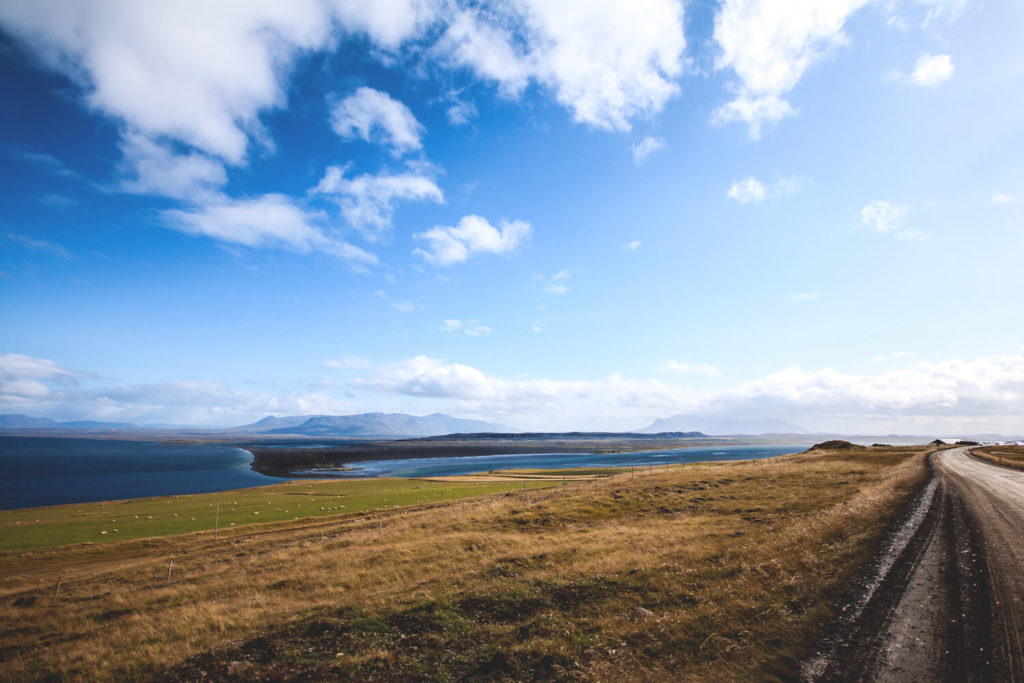 island-rundreise-norden-vatnsnes-halbinsel-strasse