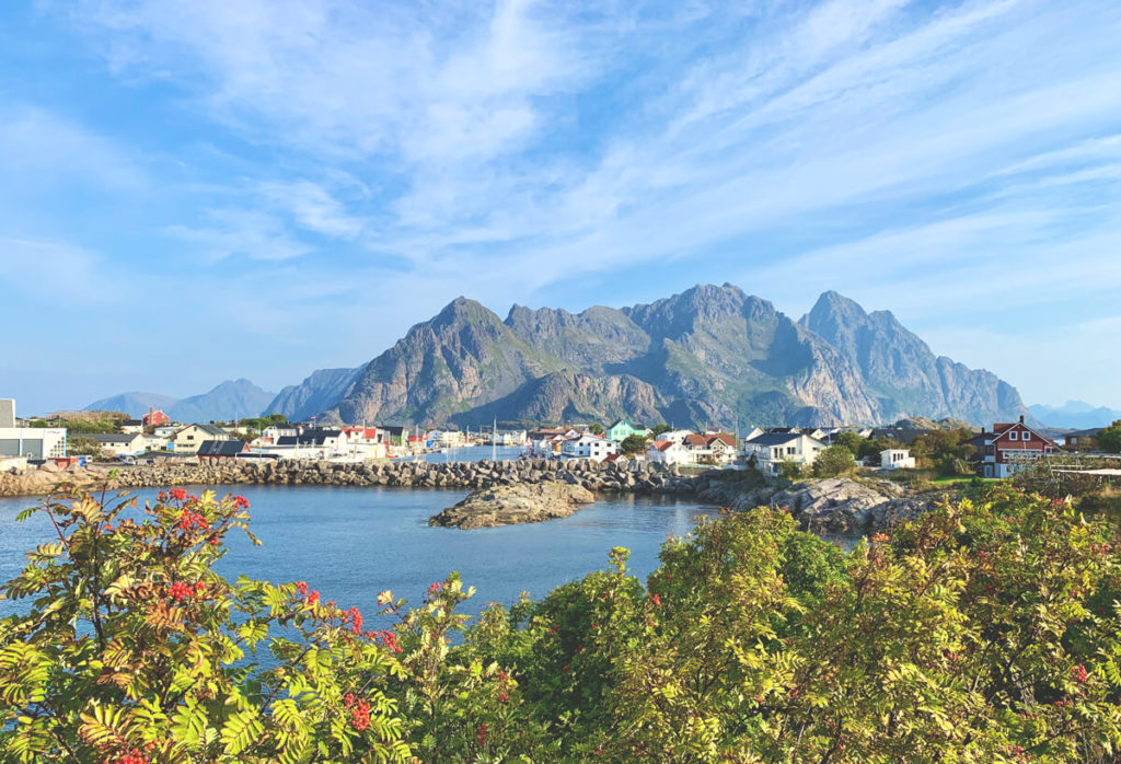 lofoten-in-norwegen-highlights-Henningsvaer
