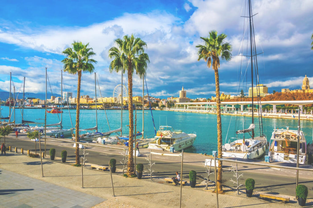 malaga-highlights-hafen-schiffe-aussciht