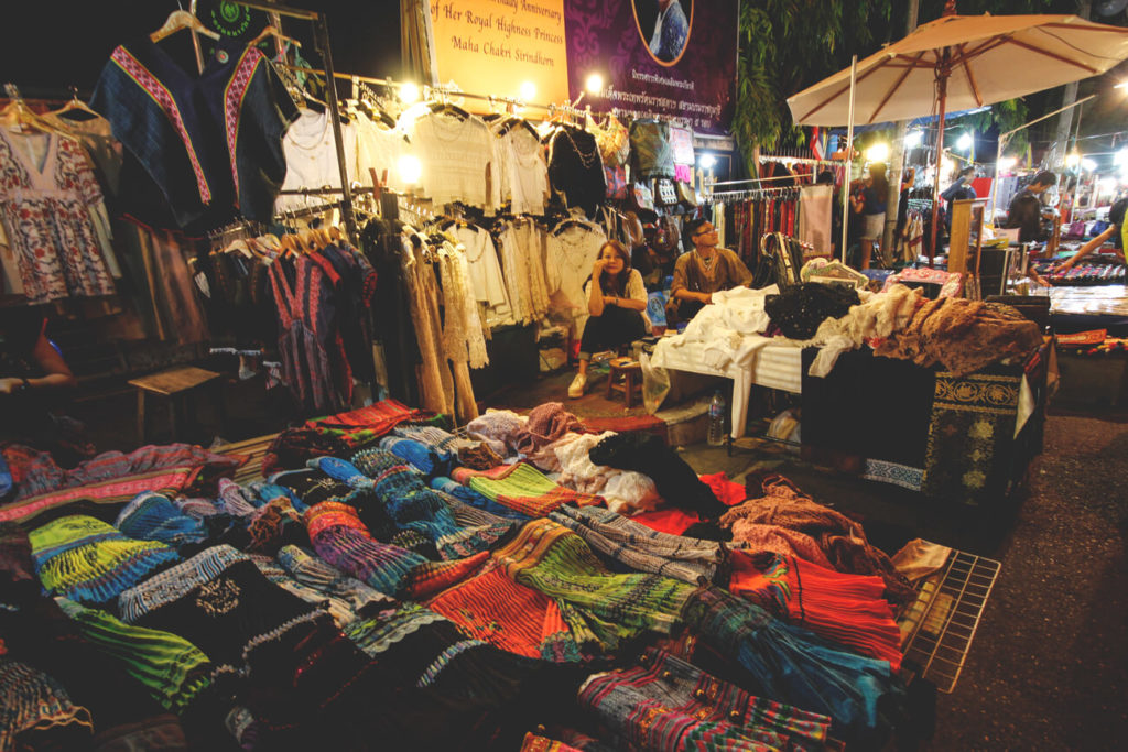 night-market-chiang-mai-highlights