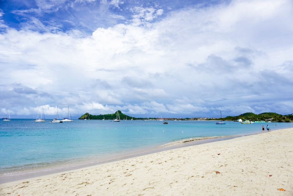 saint-lucia-karibik-reduit-beach-rodney-bay