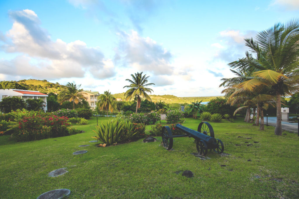 saint-lucia-karibik-unterkunft-castles-in-paradise-apartment-garten