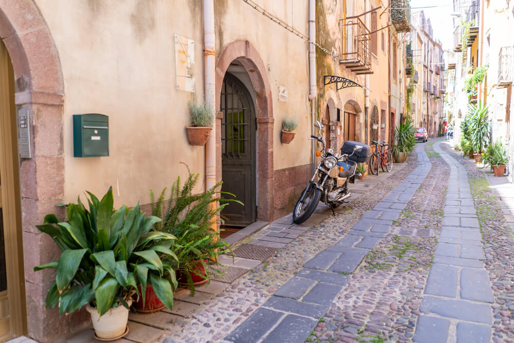 sardinien-sehenswuerdigkeiten-westen-Bosa_3