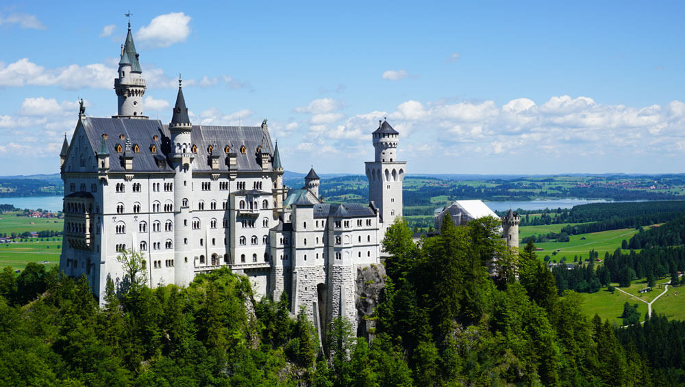 schloss-neuschwanstein-ansicht-marienbruecke