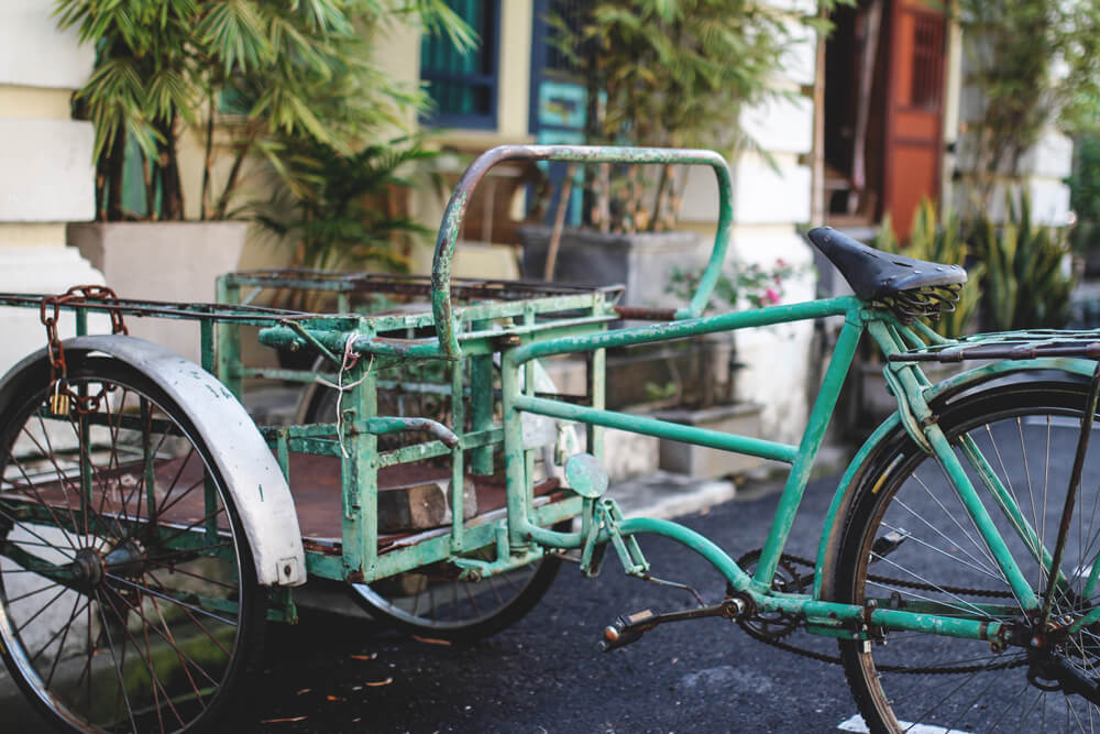 street-art-george-town-highlights-penang-in-malaysia-bike
