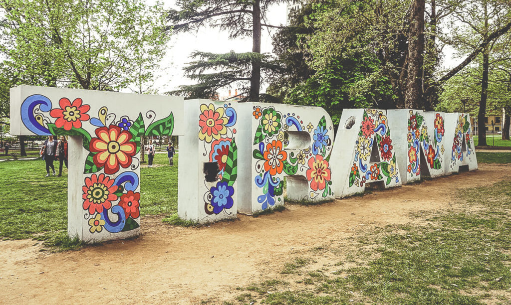 tirana-sign-rinia-park